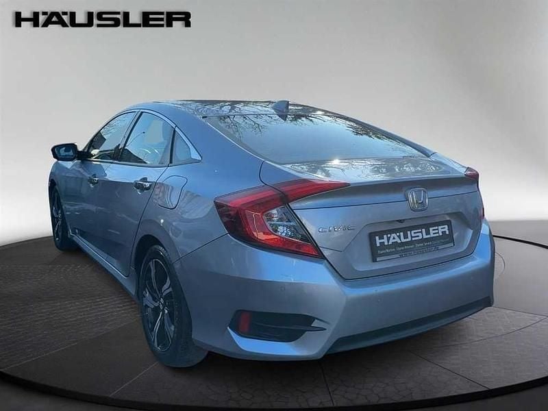 Gebraucht Honda Civic Executive 182 PS (133 kW) 2018 Lunar silver m. Limousine