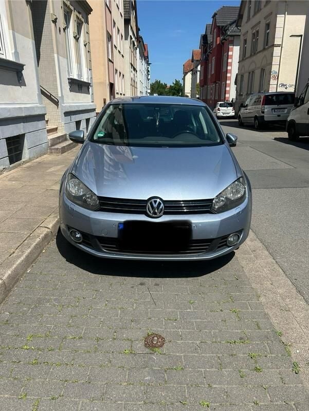 Blau Gebraucht 2009 VW Golf VI Limousine | 4.900 € (Fairer Preis) - Bild 1/4