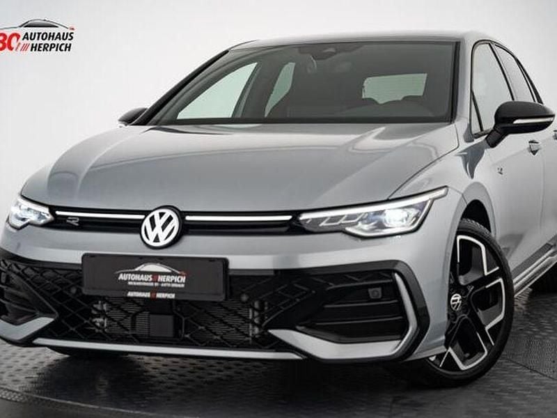 Silber Neu 2025 VW Golf VIII R-line Limousine | 29.790 € (Guter Preis) - Bild 1/4