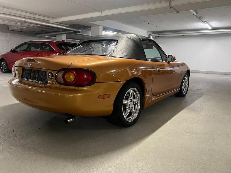 Gebraucht Mazda MX5 110 PS (80 kW) 1998 Orange Cabrio