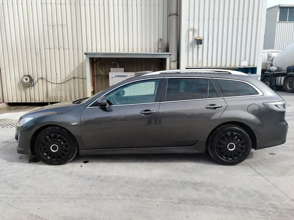 Gebraucht Mazda 6 163 PS (119 kW) 2012 Silber Kombi