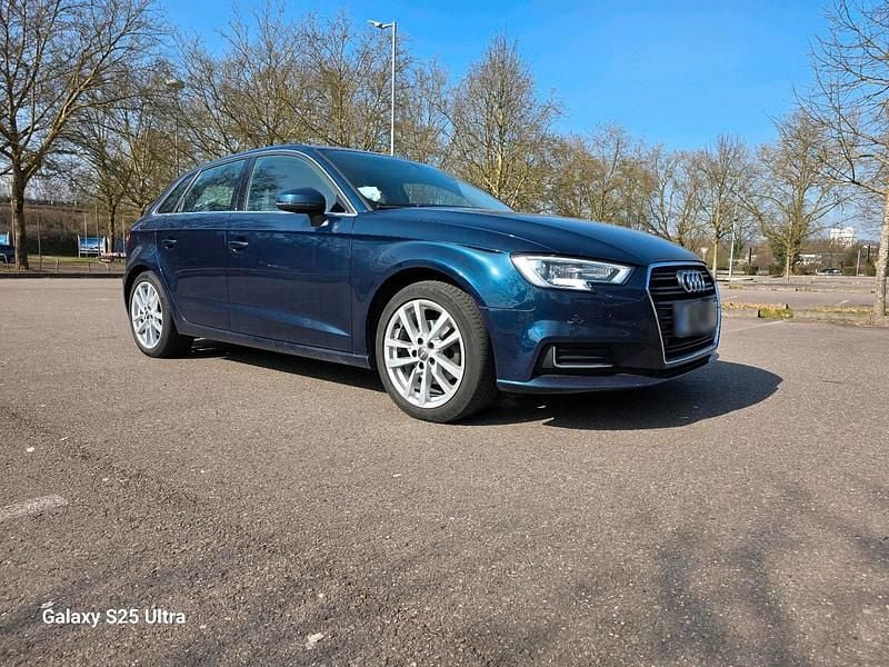 Gebraucht Audi A3 Sportback 110 PS (80 kW) 2017 Blau Kleinwagen