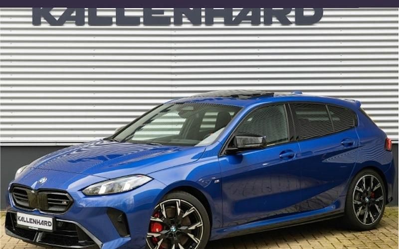 Gebraucht BMW M135 Performance 300 PS (220 kW) 2025 Blau Kleinwagen