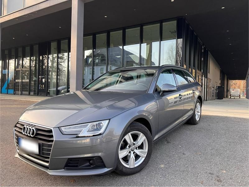 Gebraucht Audi A4 Design 150 PS (110 kW) 2016 Grau Kombi