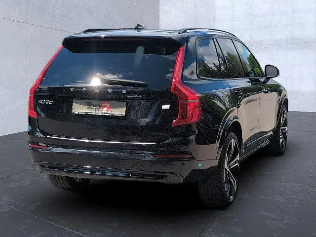 Second-hand Volvo XC90 Ultimate 455 CP (334 kW) 2023 Negru SUV