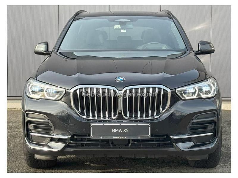 Gebraucht BMW X5 286 PS (210 kW) 2022  black sapphire (metallic) SUV