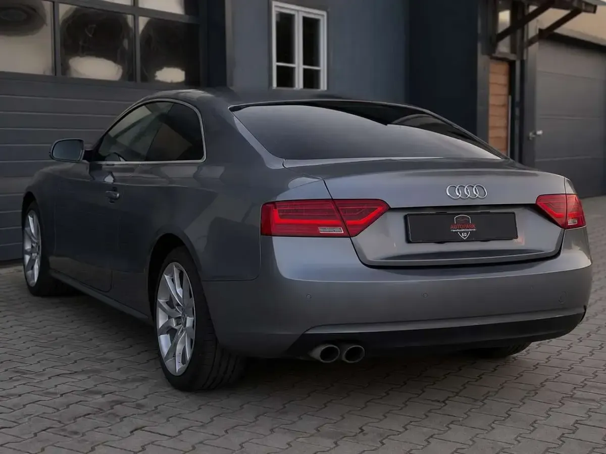 Gebraucht Audi A5 170 PS (125 kW) 2012 Grau Coupé