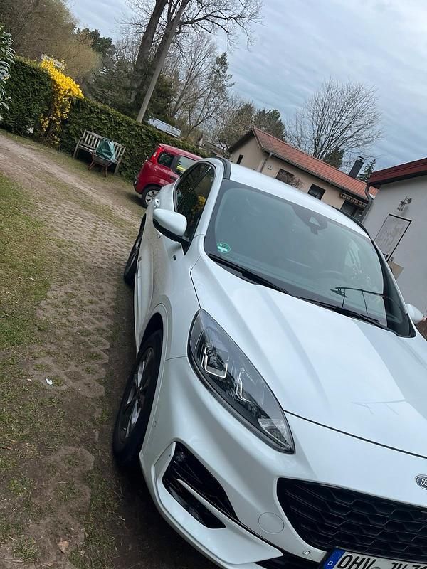 Gebraucht Ford Kuga ST-Line 225 PS (165 kW) 2021 Weiß SUV
