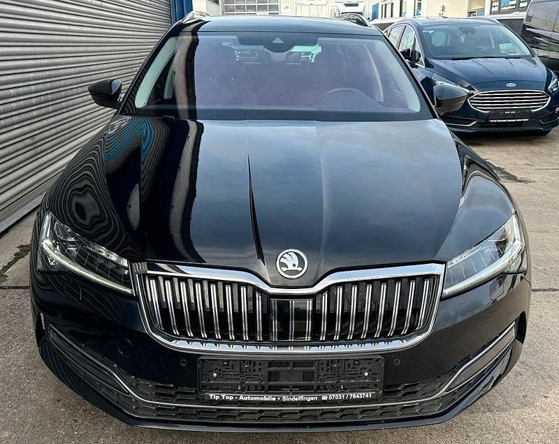 Gebraucht Skoda Superb Style 200 PS (147 kW) 2022 Schwarz Kombi