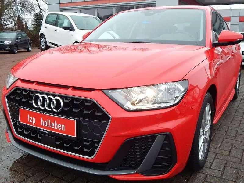 Gebraucht Audi A1 S-Line 95 PS (69 kW) 2019 Misanorot perleffekt SUV
