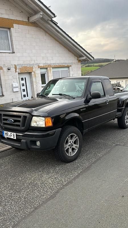 Gebraucht Ford Ranger 150 PS (110 kW) 2004 Schwarz Pickup