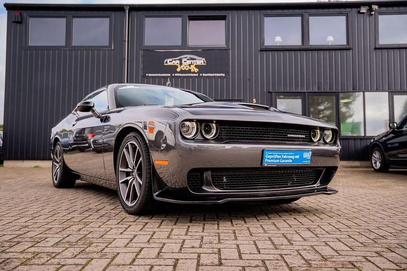 Grau Gebraucht 2023 Dodge Challenger Coupé | 38.690 € - Bild 1/4