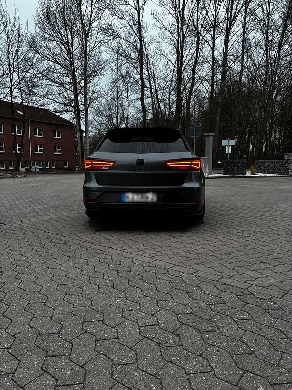 Gebraucht Seat Leon ST 4Drive 300 PS (220 kW) 2018 Grau Kombi