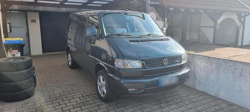 Second-hand VW T4 151 CP (111 kW) 2001 Verde Van