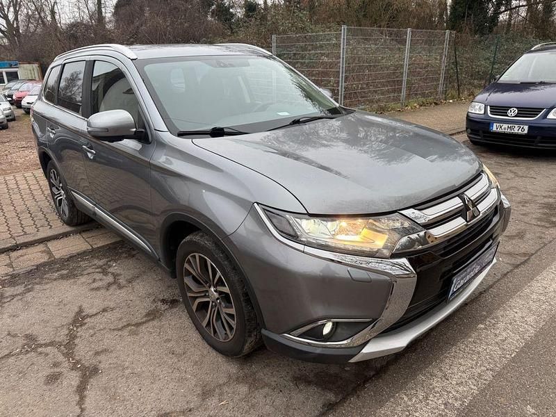 Gebraucht Mitsubishi Outlander Edition+ 150 PS (110 kW) 2018 Grau SUV