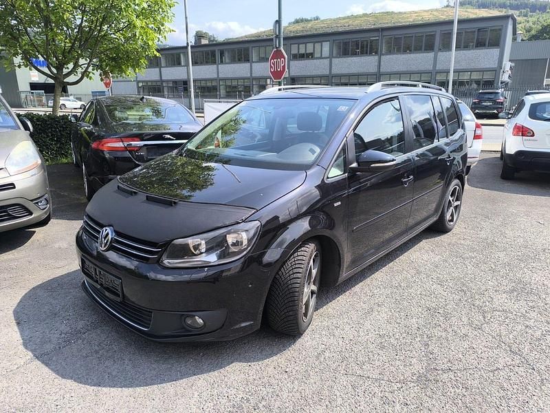 Schwarz Gebraucht 2013 VW Touran Van / Kleinbus | 6.490 € (Fairer Preis) - Bild 1/4