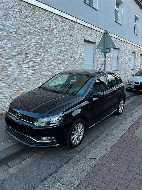 Gebraucht VW Polo LOUNGE 90 PS (66 kW) 2015 Schwarz Kleinwagen