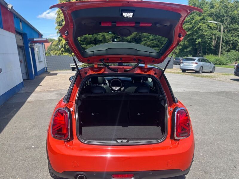 Gebraucht Mini Cooper 136 PS (100 kW) 2018 Orange Kleinwagen