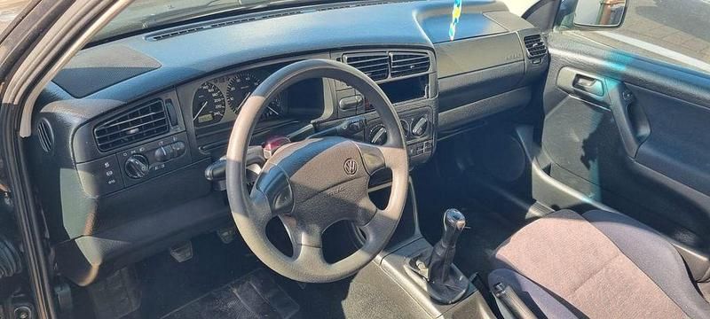Gebraucht VW Golf III 190 PS (139 kW) 1995 Schwarz Limousine