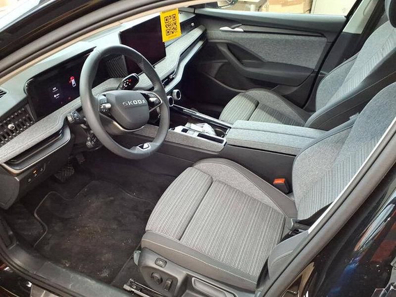 Gebraucht Skoda Superb Selection 150 PS (110 kW) 2025 Onyxschwarz metallic Kombi