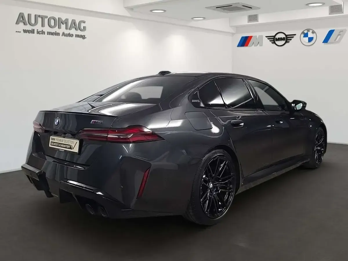 Gebraucht BMW M5 Sport Line 576 PS (423 kW) 2025 Sophistograu brillanteffekt Limousine