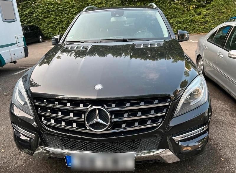 Gebraucht Mercedes ML350 258 PS (189 kW) 2014 Schwarz SUV