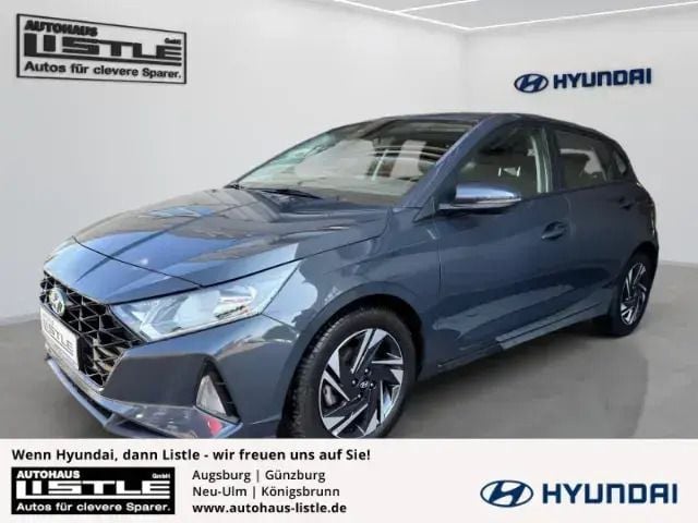 Grau Gebraucht 2023 Hyundai i20 Kleinwagen | 17.485 € (Fairer Preis) - Bild 1/4