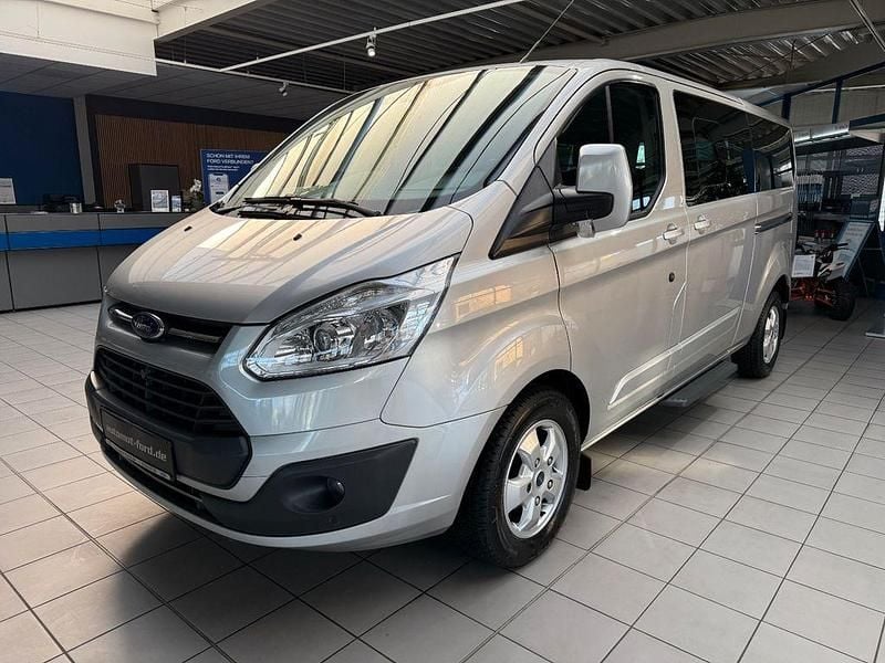 Polarsilbermet. Gebraucht 2016 Ford Tourneo Titanium Van / Kleinbus | 24.950 € (Fairer Preis) - Bild 1/4