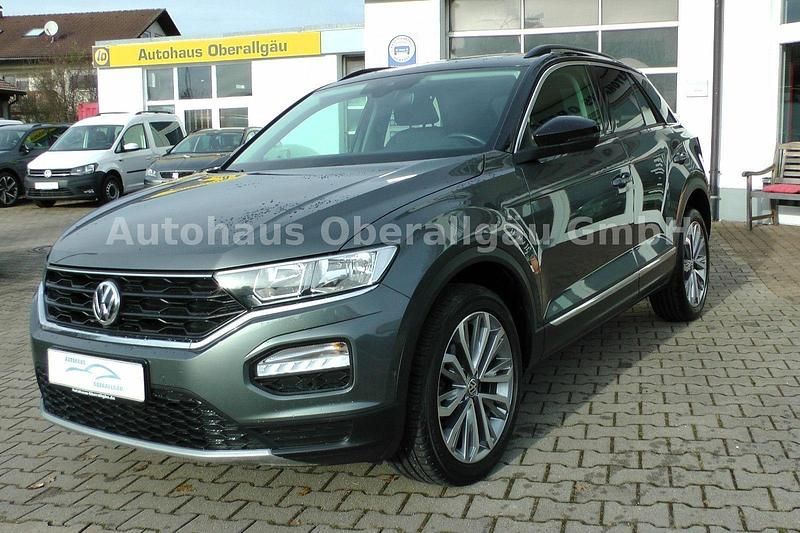 Gebraucht VW T-Roc IQ Drive 150 PS (110 kW) 2019 Grau SUV