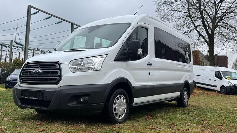 Weiß Gebraucht 2019 Ford Transit Trend Kombi | 19.900 € - Bild 1/4