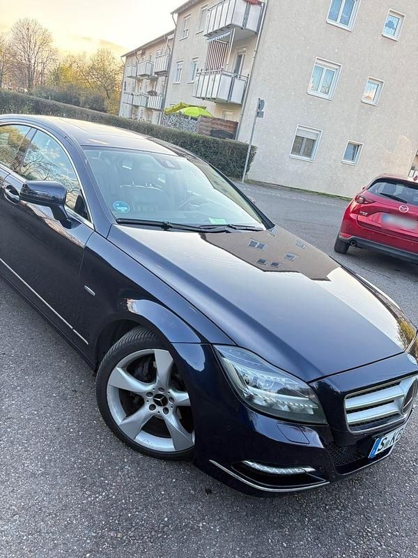 Gebraucht Mercedes CLS350 265 PS (194 kW) 2012 Blau Coupé