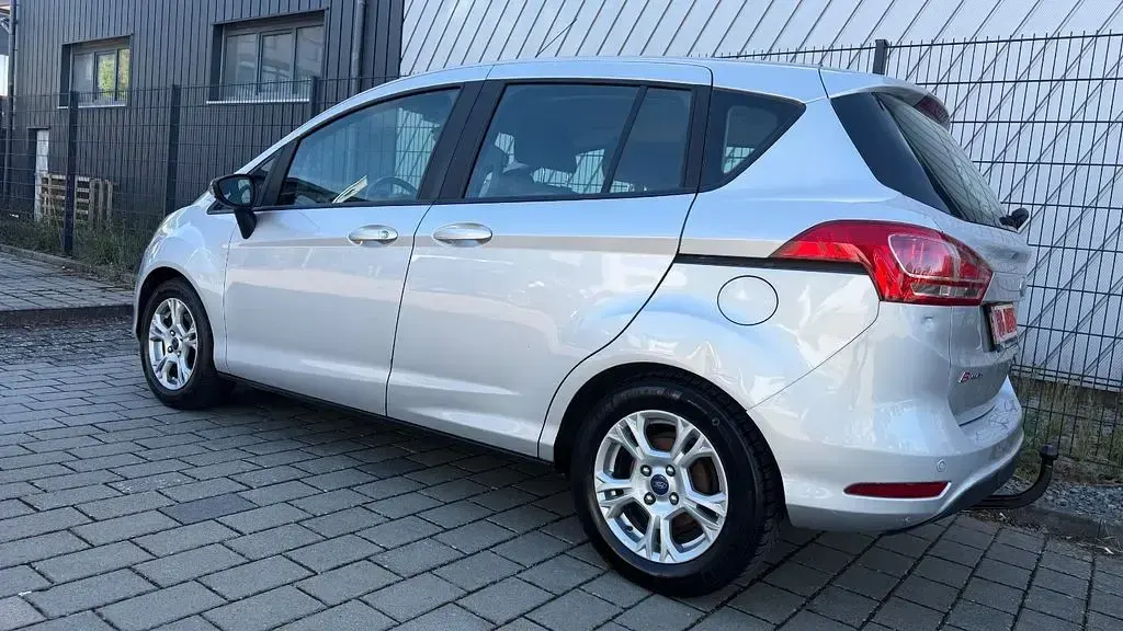 Gebraucht Ford B-MAX 105 PS (77 kW) 2015 Polarsilber metallic Van / Kleinbus