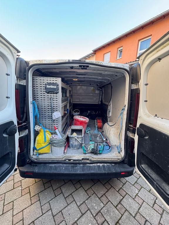 Gebraucht Opel Vivaro 95 PS (69 kW) 2017 Weiß Van / Kleinbus