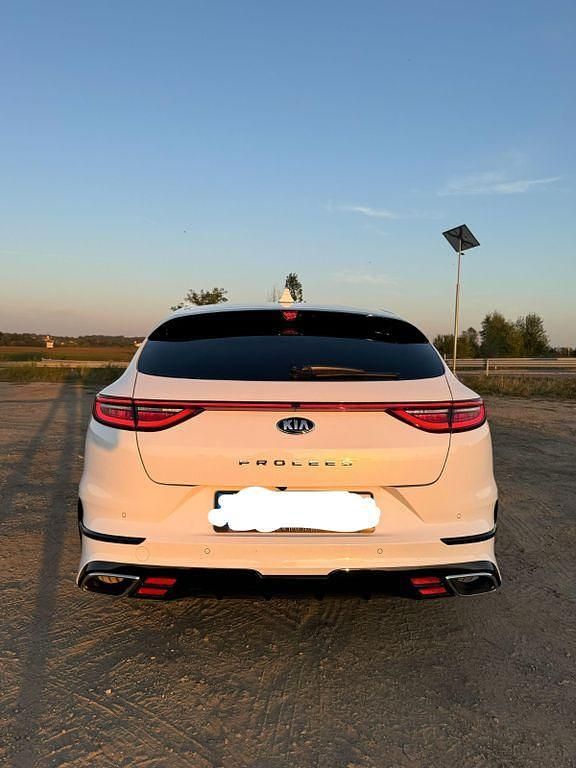 Gebraucht Kia ProCeed GT 204 PS (150 kW) 2019 Weiß Kombi