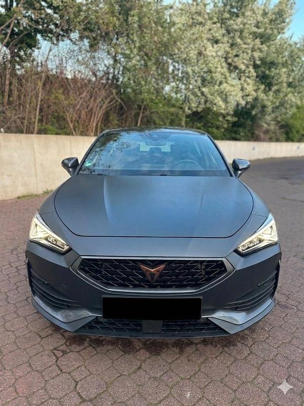 Second-hand Cupra Leon 300 CP (220 kW) 2022 Gri Hatchback