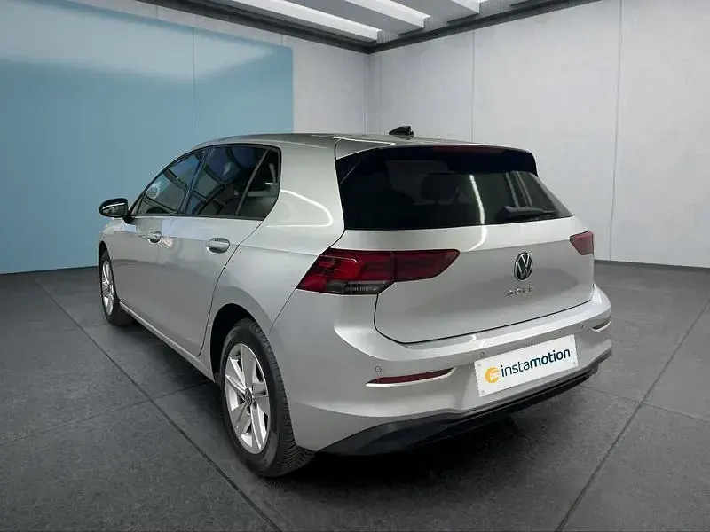 Gebraucht VW Golf VIII 116 PS (85 kW) 2024 Silber Kleinwagen