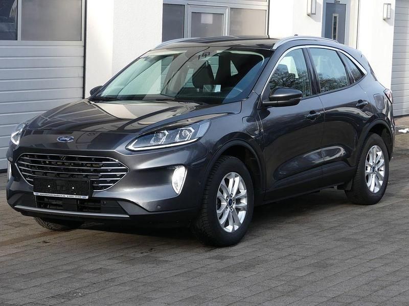 Grau Gebraucht 2022 Ford Kuga Titanium SUV | 22.490 € (Guter Preis) - Bild 1/4