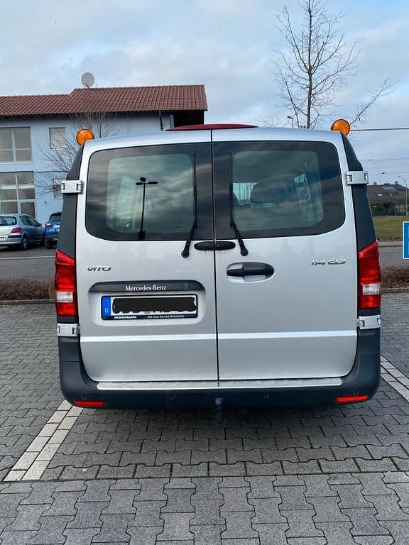 Gebraucht Mercedes Vito 190 PS (139 kW) 2019 Silber Van