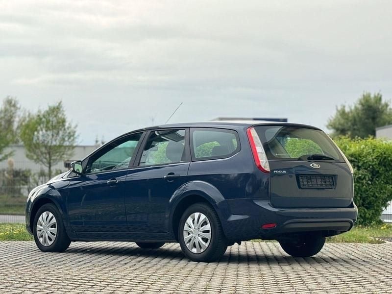 Usata Ford Focus Style 80 CV (58 kW) 2009 Blu Station wagon