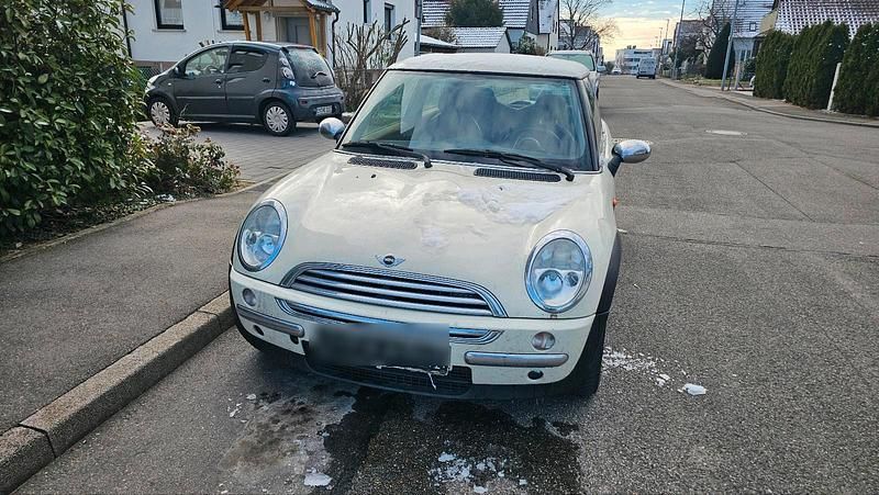 Weiß Gebraucht 2003 Mini ONE Kleinwagen | 1.099 € - Bild 1/4