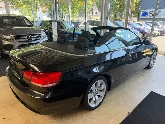 Gebraucht BMW 320 Cabriolet Sport Line 170 PS (125 kW) 2007 Schwarz Cabrio