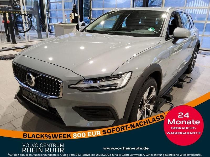 Vapour grey / metallic Gebraucht 2023 Volvo V60 CC Plus Kombi | 36.850 € (Guter Preis) - Bild 1/2