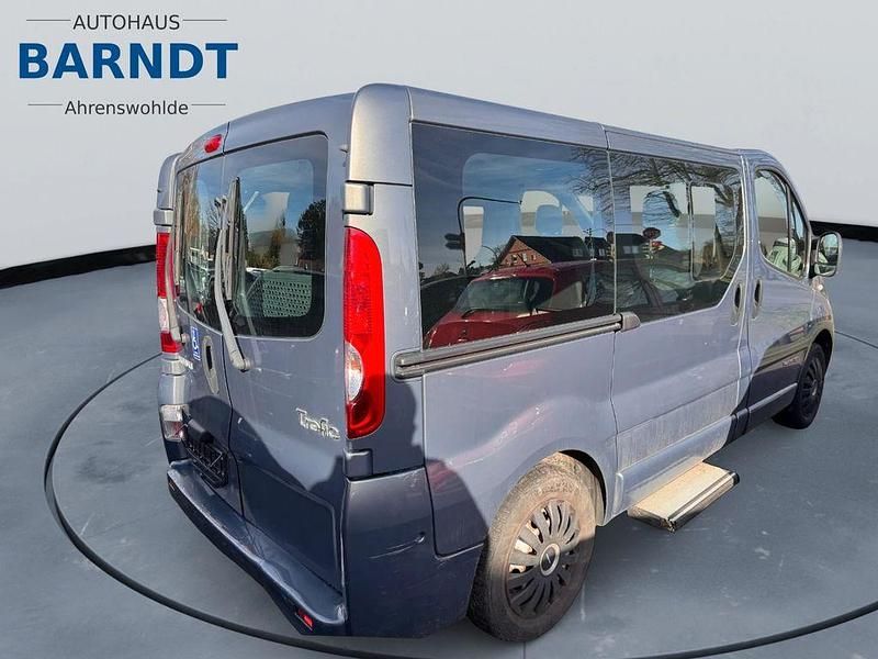 Second-hand Renault Trafic 114 CP (83 kW) 2015 Gri Monovolum