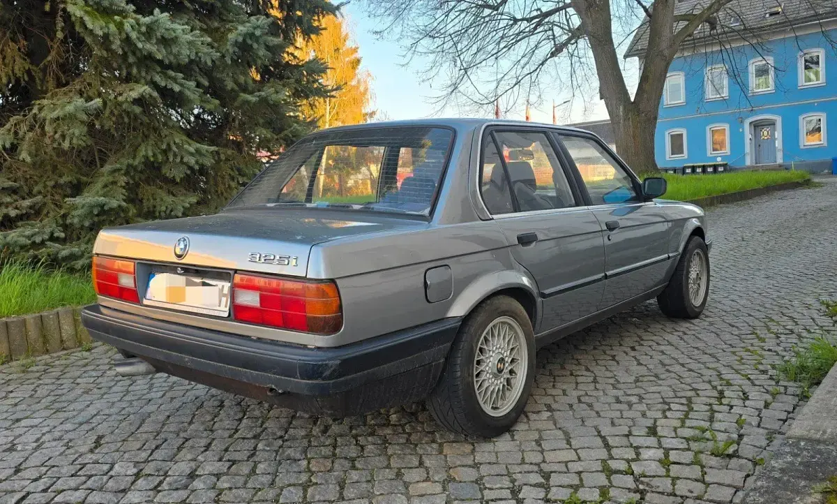 Gebraucht BMW 325 170 PS (125 kW) 1988 Limousine