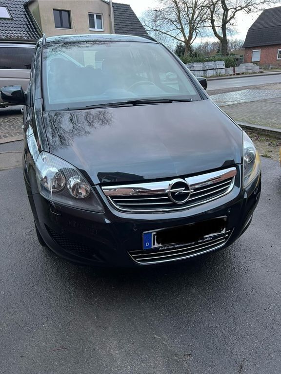 Schwarz Gebraucht 2013 Opel Zafira Family Van / Kleinbus | 6.500 € (Guter Preis) - Bild 1/4