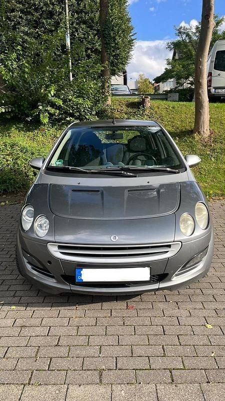 Grau Gebraucht 2004 Smart ForFour Passion Kleinwagen | 1.000 € (Guter Preis) - Bild 1/4