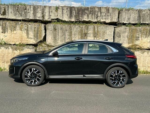 Neu Kia XCeed 150 PS (110 kW) 2025 Zilinaschwarz met. SUV