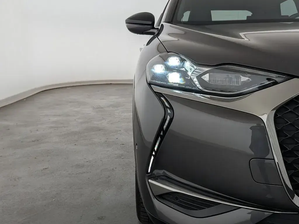 Gebraucht DS Automobiles DS3 Crossback Rivoli 155 PS (114 kW) 2022 Gris platinium SUV