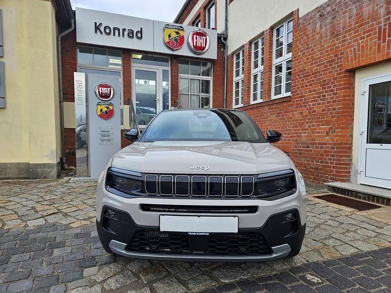 Neu Jeep Avenger Summit 110 PS (80 kW) 2026 Grau SUV