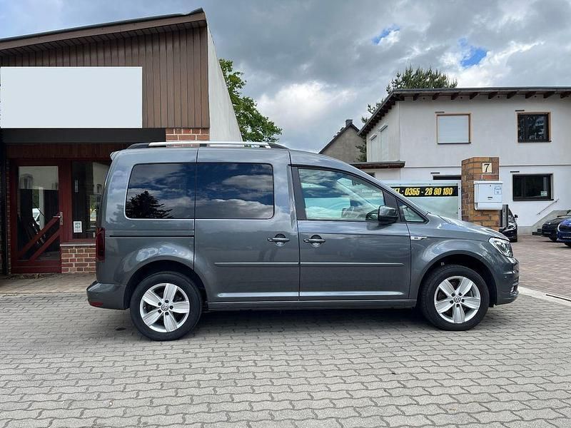 Gebraucht VW Caddy Comfortline 131 PS (96 kW) 2019 Indiumgrau metallic Van / Kleinbus